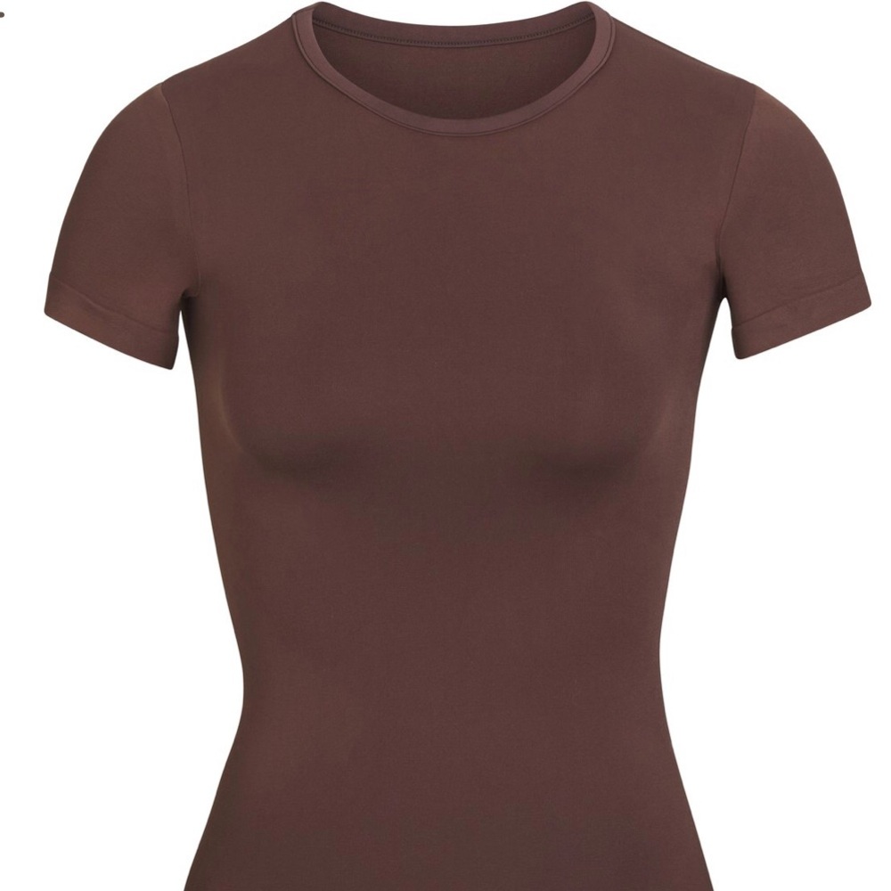 Skims Cocoa Smoothing Tee- SIZE L🤎